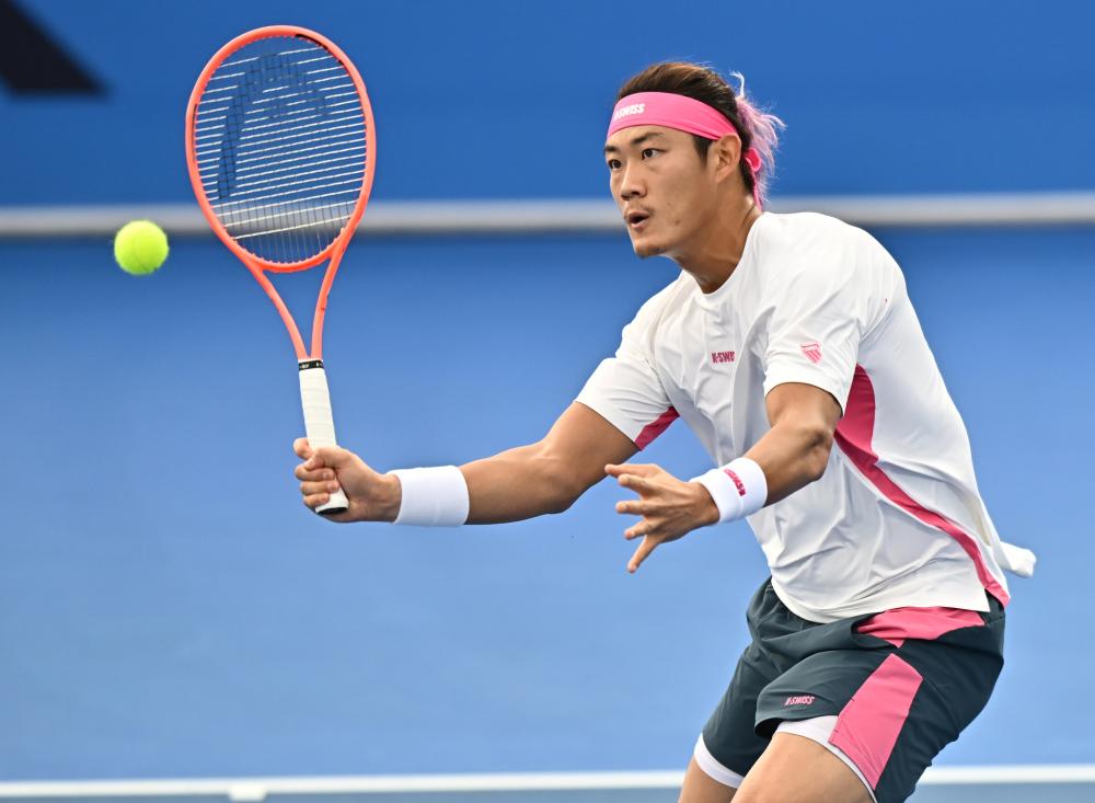 辽宁男篮大胜浙江王哲林状态火热